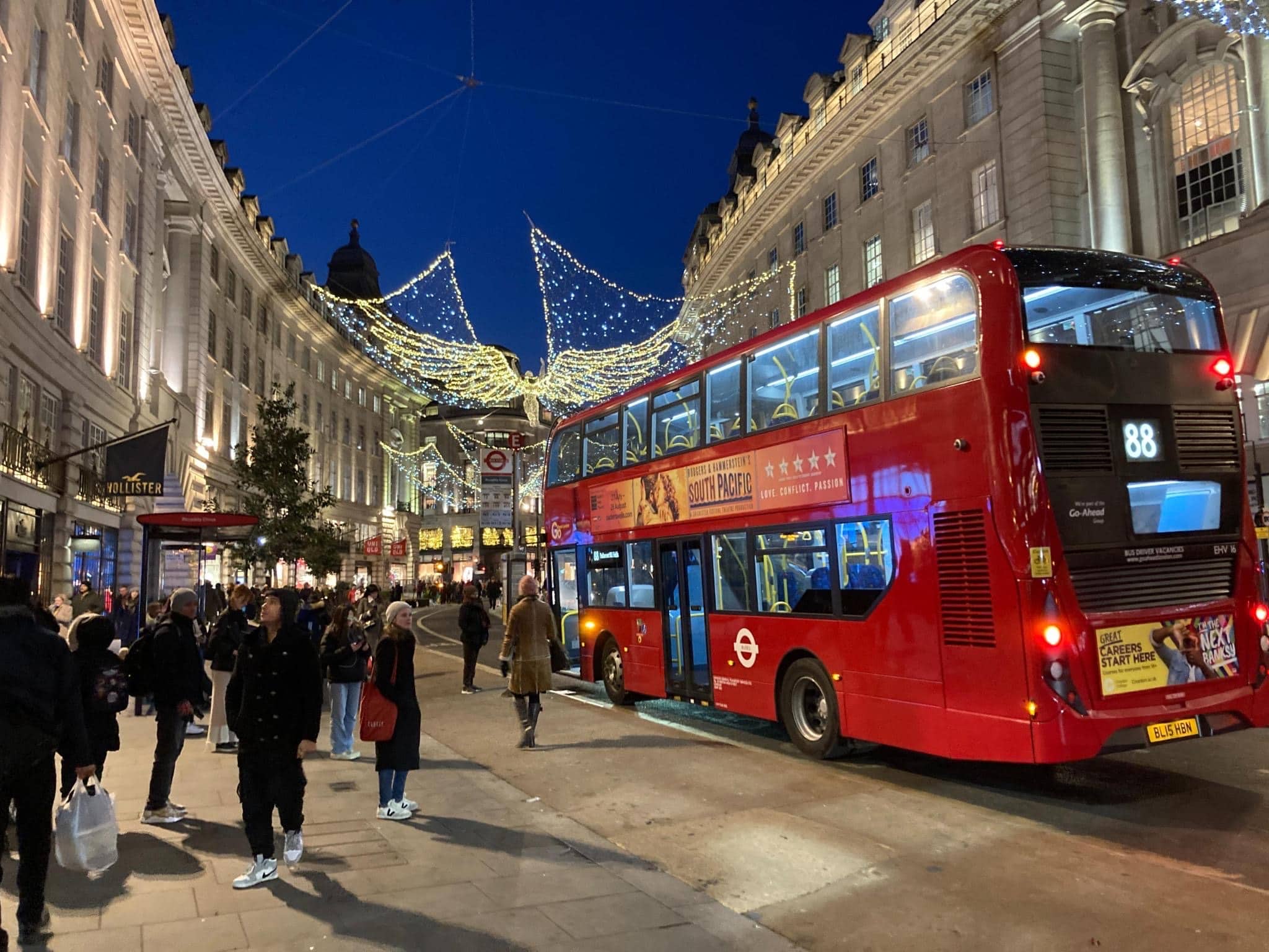 Hollister shop piccadilly circus